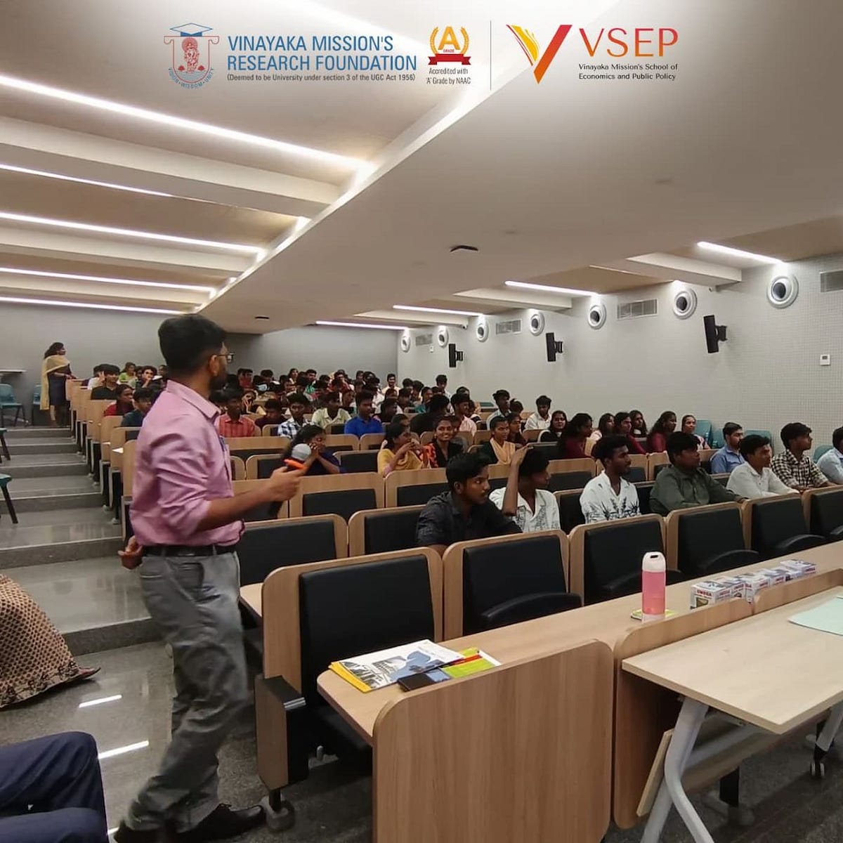 Why Pursuing a BSc in Data Analytics and Economics is a Smart Career Move | by Riya Rawat | Jun, 2025 | Medium