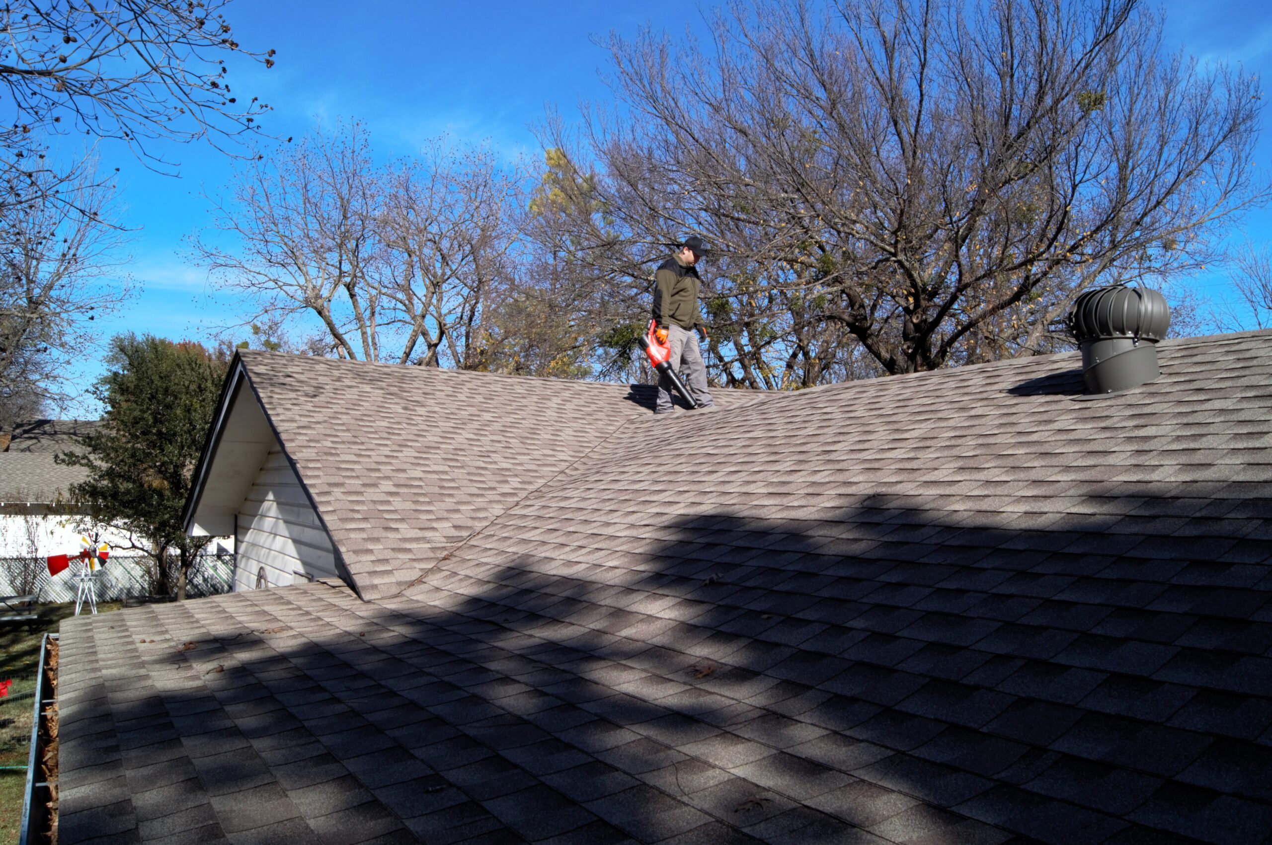 Best Roof Cleaning Services in Denton, TX – Trusted Professionals