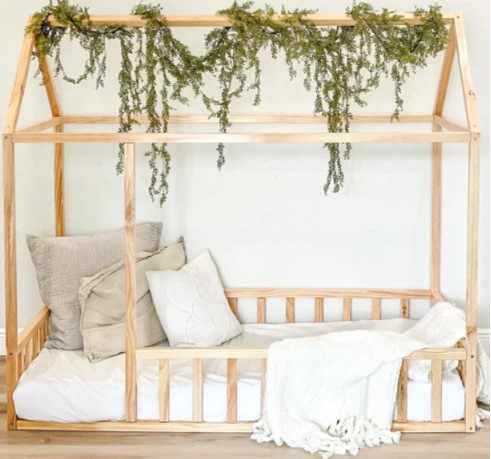 Toddler Bed vs Floor Bed: Choosing the Right Sleep Space for Your Child